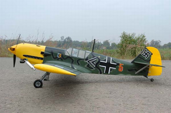 Messerschmitt ME-109 with Retractable Landing Gear